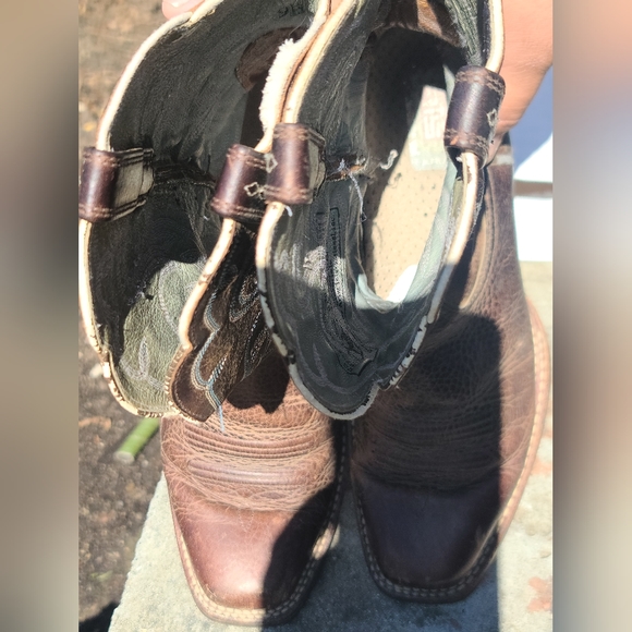 Ariats Women's Leather Square Toe Legend Rowdy ATS Western Boots Style #15825 - Picture 11 of 11